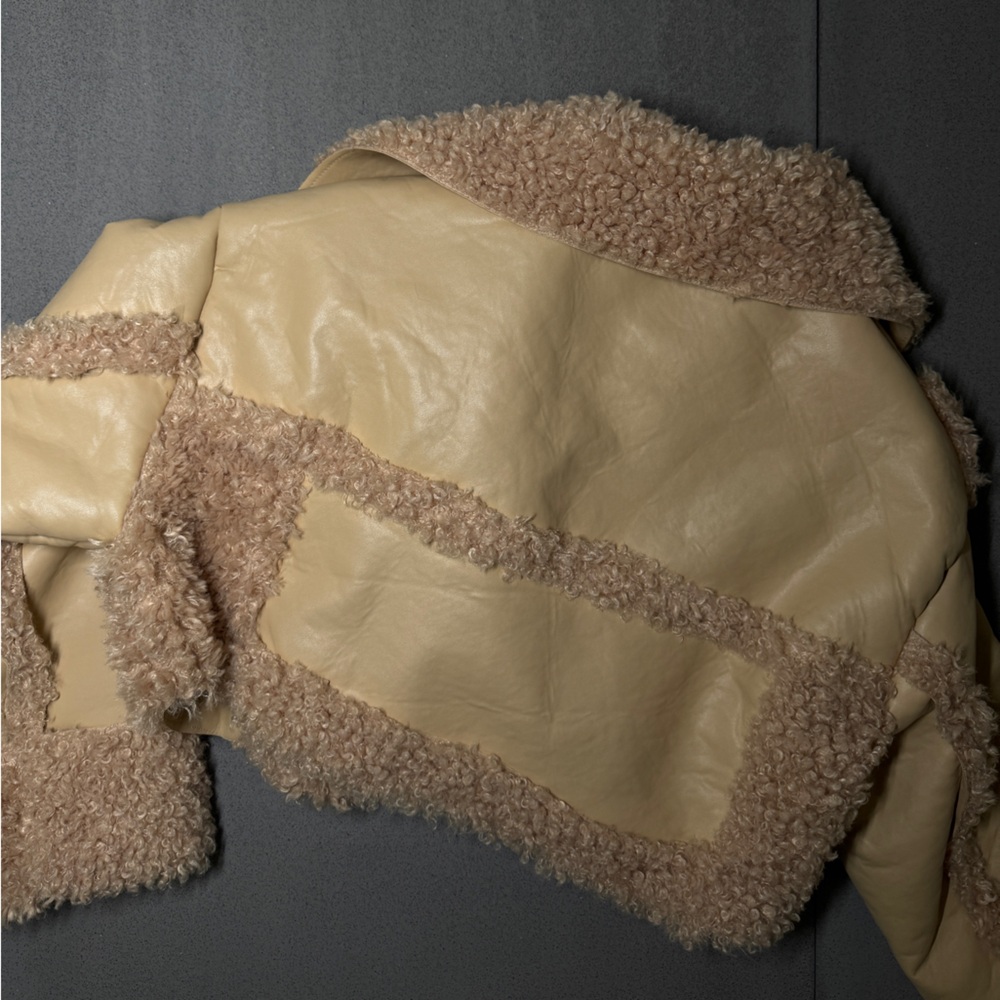 PRETTYLITTLETHING Tan Jacket - Picture 5 of 5